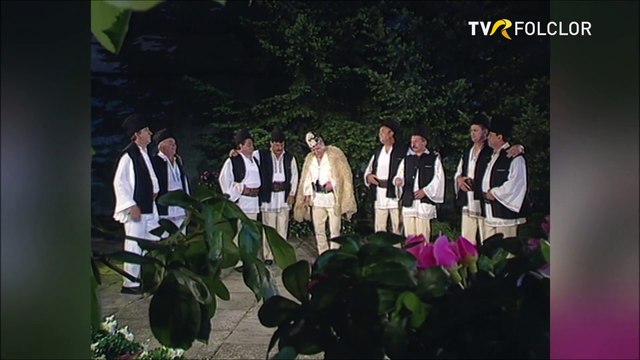 Gavril Prunoiu si Grupul „Doruri muscelene” - Iesi, mandruta, pana-n drum (Tezaur folcloric - arhiva TVR)