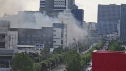 인천 부평 조명 공장에서 불...진화작업 중 / YTN