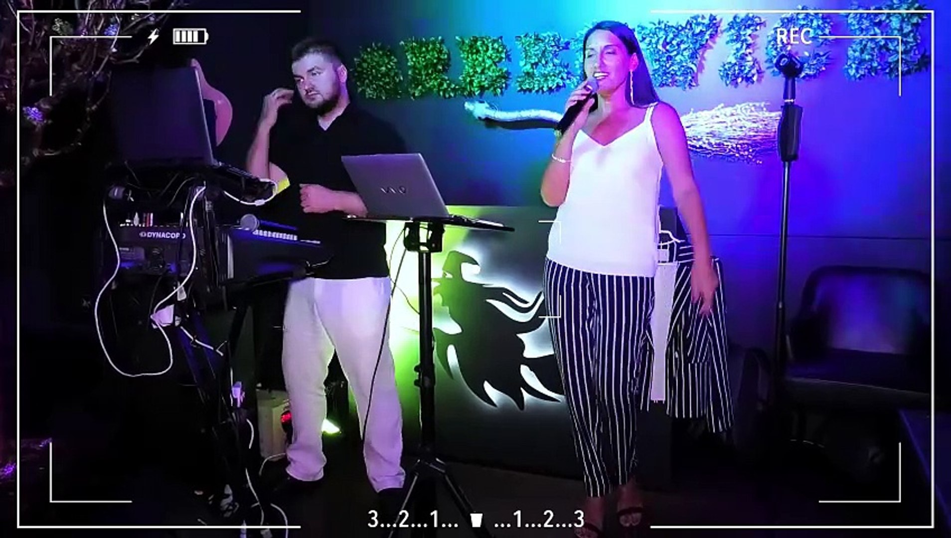 ⁣Тамада, музиканти, жива музика, вокал. Весілля Одеса