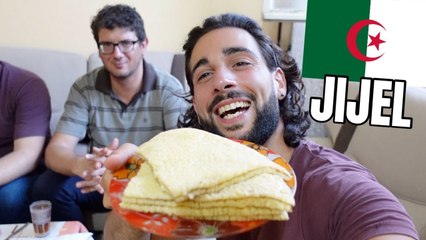 JE TESTE DES CREPES UNIQUES AU MONDE A JIJEL EN ALGERIE