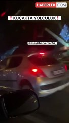 İstanbul'da hayrete düşüren görüntü! Kadın, sürücünün kucağında yolculuk etti
