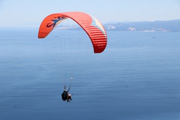 Uçmakdere'de 6 ayda 24 bin kişi yamaç paraşütüyle uçtu