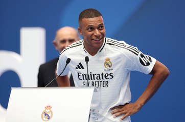 « Je vais donner ma vie pour ce club », lance Kylian Mbappé devant le Bernabéu plein à craquer