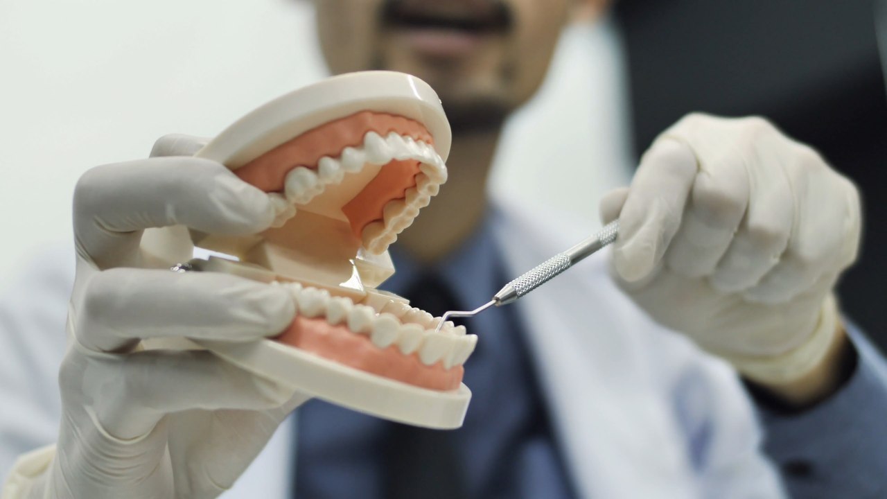 “The system is just not operable,” says dentist as millions struggle to get NHS dentist appointments