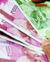 नोकराला बँक खाते सोपवले त्याने लाखो रुपये वळवले