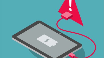 Arnaque des vacances : méfiez-vous de ce geste simple quand vous rechargez votre smartphone