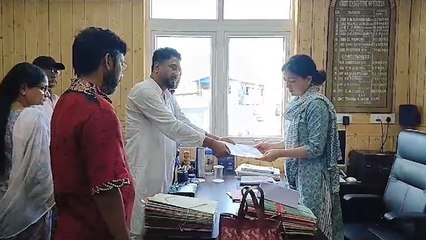 রাজনীতির থেকে উন্নয়ন অনেক বড়! প্রয়োজনে সব দিয়ে দেব, সমস্যার সমাধানে কী করলেন শঙ্কর ঘোষ?