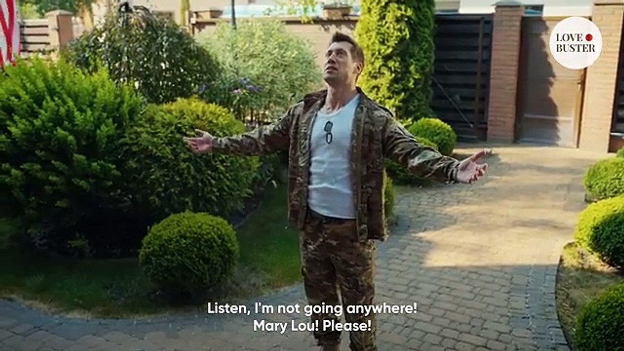 Surprise For Military Man Goes Wrong