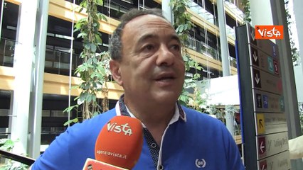 Mimmo Lucano a Strasburgo: "Temi centrali per me sono diritti umani dei pi? deboli e migranti"