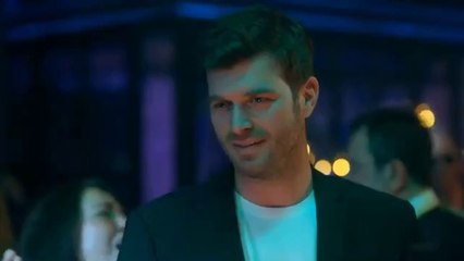 71. Familia (Aile) 2024 ❤️ Capítulo 71 Audio ESPAÑOL HD ❤️ Kıvanç Tatlıtuğ y Serenay Sarıkaya