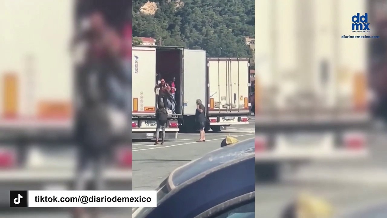 Un camionero saca de su remolque a latigazos a un grupo de mujeres migrantes en Italia