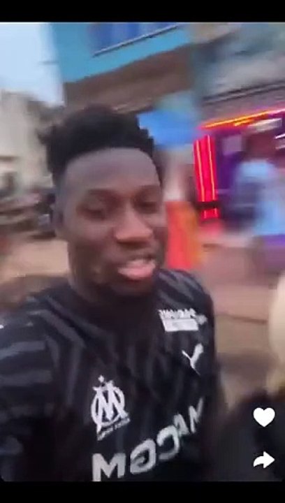 André Onana : Le footballeur camerounais change la vie d'un chauffeur de moto-taxi (VIDEO)