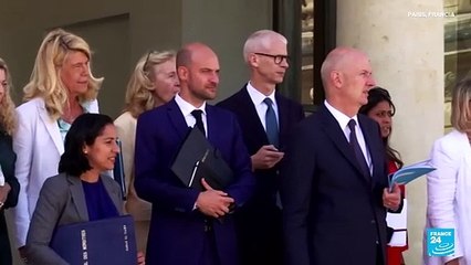 Francia: Macron acepta dimisión de su Gobierno, aunque seguirá en funciones de forma interina