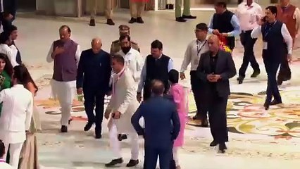 पूर्व राष्ट्रपति श्री रामनाथ कोविंद और प्रधानमंत्री नरेन्द्र मोदी के अलावा देश और विदेश की कई राजनैतिक हस्तियां अनंत अंबानी और राधिका को आशिर्वाद देने जियो वल्ड सेंटर पंहुचे  #ARWeddingCelebrations #AnantWedsRadhika #ambaniwedding #weddingfunctions