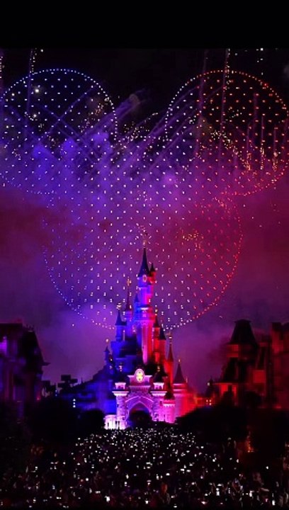 Disneyland Paris nos recordes do Guinness com espetáculo de drones