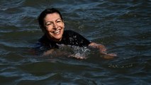 JO 2024: Anne Hidalgo et Tony Estanguet se baignent dans la Seine