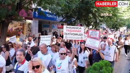 Eskişehir'de Emekliler Zamlara Tepki İçin Yürüdü: "Geçinemiyoruz, Sesimize Kulak Verin"