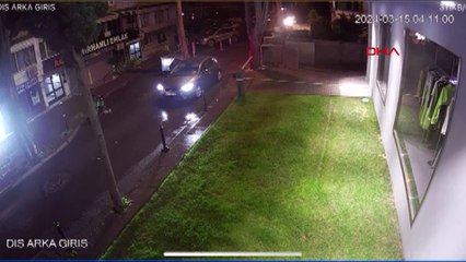 Kadıköy'de 300 bin dolarlık pırlanta takı seti çalıp kaçtı