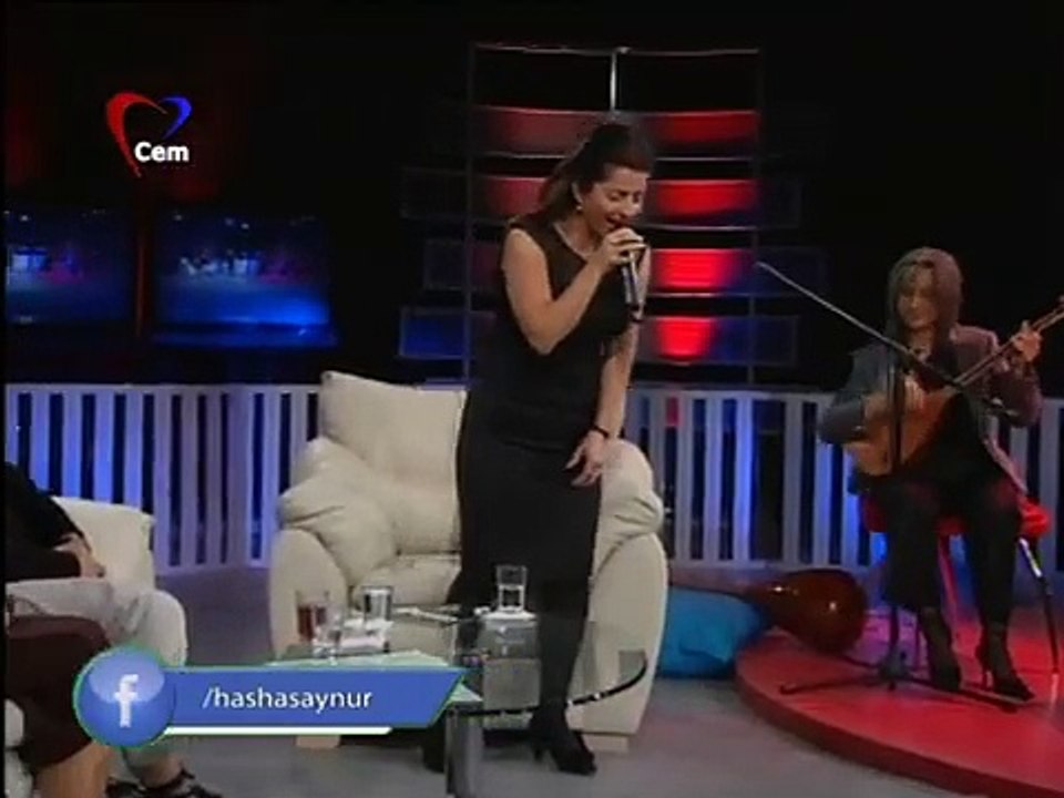 Aynur Haşhaş - Daha Senden Gayrı Aşık Mı Yoktur
