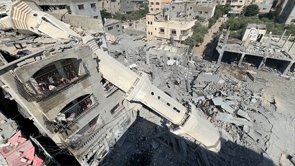 İsrail ordusu Nuseyrat Mülteci Kampı'na saldırı düzenledi