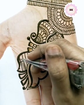 Ranbir Kapoor hands mehndi design #mehndi #henna #mehndidesign #hennadesign #mehndiindia #mehnditutorials #mehndilovers #mehndivideo #mehndilovers #mehndiinspiration #mkmehandiart #mkmehandi