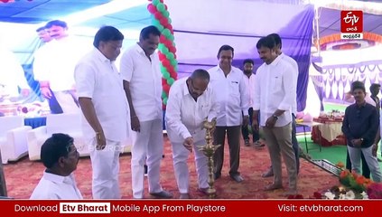 ప్రభుత్వ భూములలో  వైఎస్సార్సీపీ పెద్దలకు బాగోతం