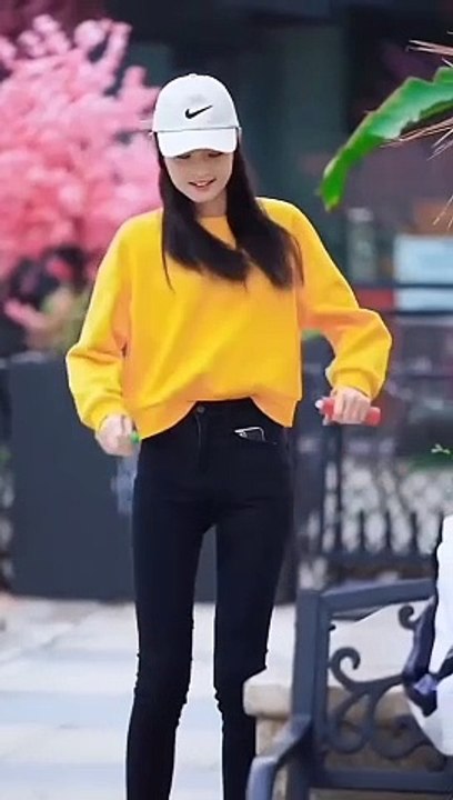 Viral  cute Chinese Girl Dance USA dance Girl 10