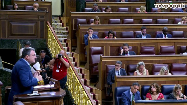 El PNV se opone al plan de Pedro Sánchez contra la prensa: No hay ley sin ética