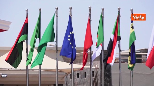 Meloni arriva in Libia, la Premier impegnata al Forum sui migranti a Tripoli