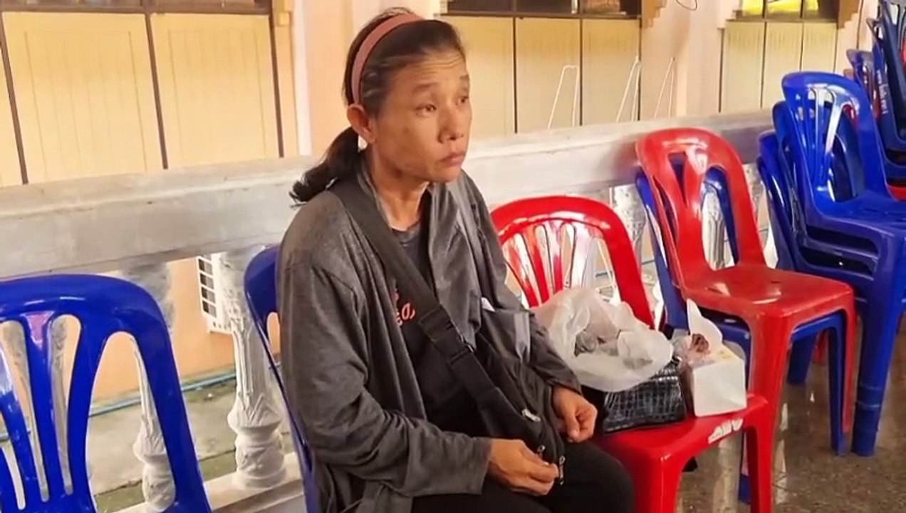 เผาแล้วศพแฝดเหตุเพลิงไหม้กุฏิวัดสวนแก้ว ผู้ว่าราชการจังหวัดนนทบุรี พร้อมนายกหล่ากาชาดและเจ้าอาวาสวัดสวนแก้วร่วมเป็นประธานฌาปนกิจศพคู่แฝด