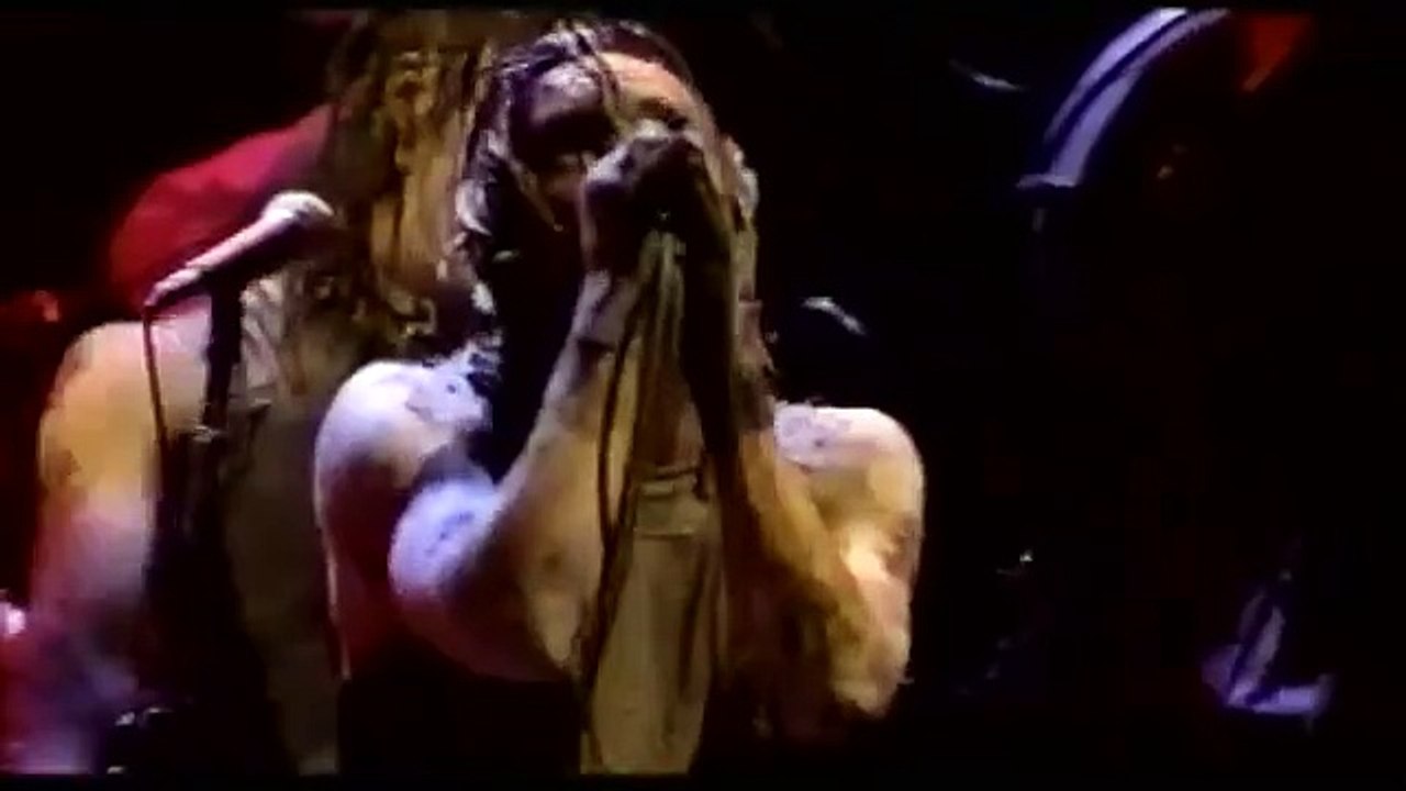 Nine Inch Nails chante "Closer" à Woodstock '94