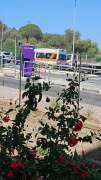 Tamponamento nella salita del Papardo a Messina, ambulanza e tre autobus bloccati nel traffico