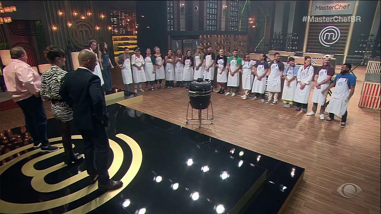 Participante ameaça chorar com Craque Neto no MasterChef: "Vai Corinthians"