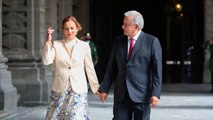 AMLO felicita en la 'Mañanera' a Beatriz Gutiérrez Müller por su nuevo libro 'Feminismo Silencioso': 