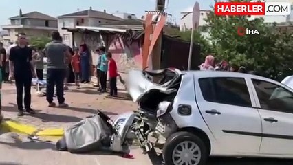 Kavşakta kaza yapan otomobil ortalığı birbirine kattı: 2'si yaya 4 yaralı