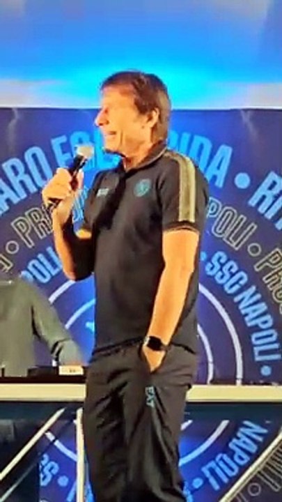 Presentazione squadra SSC Napoli, Conte gasa la folla: "Sono il primo tifoso del Napoli"