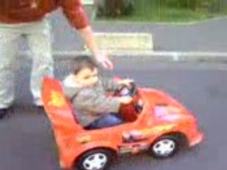 Théo et sa voiture