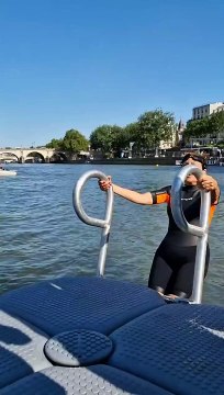 JO 2024 : La maire de Paris Anne Hidalgo s'est baignée dans la Seine