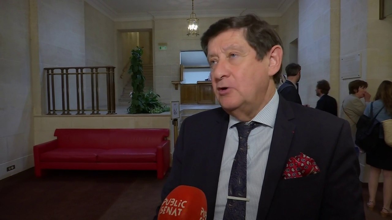 Nouveau Front populaire : députés et sénateurs réunis pour une démonstration de force