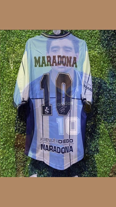* Maradona en el Bosque: Su Última Presencia en la Cancha