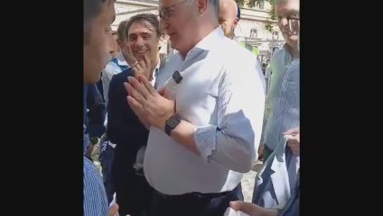 Roma, Gualtieri ai residenti: "Via Ottaviano faceva schifo, la rifamo nova" - Video
