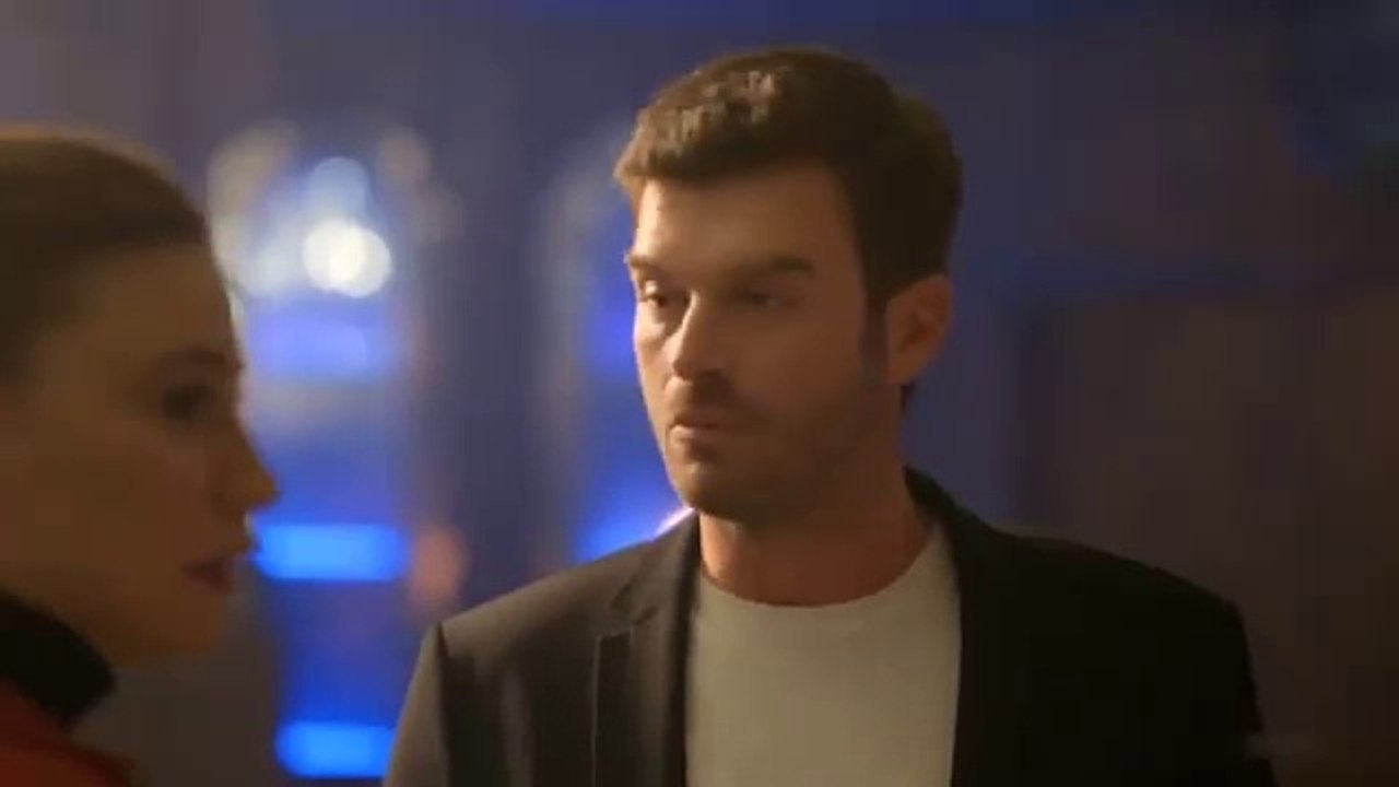 71. Familia (Aile) 2024 ❤️ Capítulo 71 Audio ESPAÑOL HD ❤️ Kıvanç Tatlıtuğ y Serenay Sarıkaya