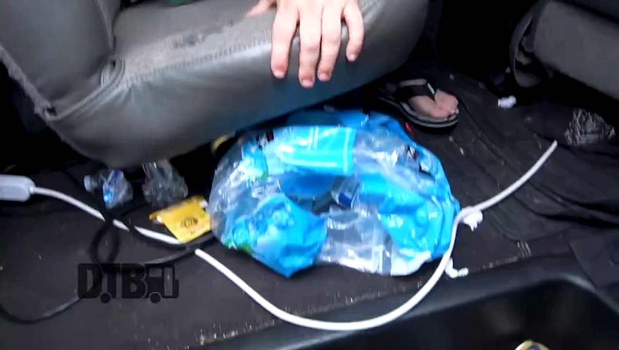 The Homeless Gospel Choir/Derek Zanetti - BUS INVADERS Ep. 1933