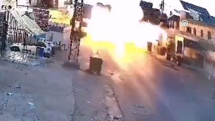 İsrail'in Lübnan'ın doğusuna yönelik hava saldırısı kamerada