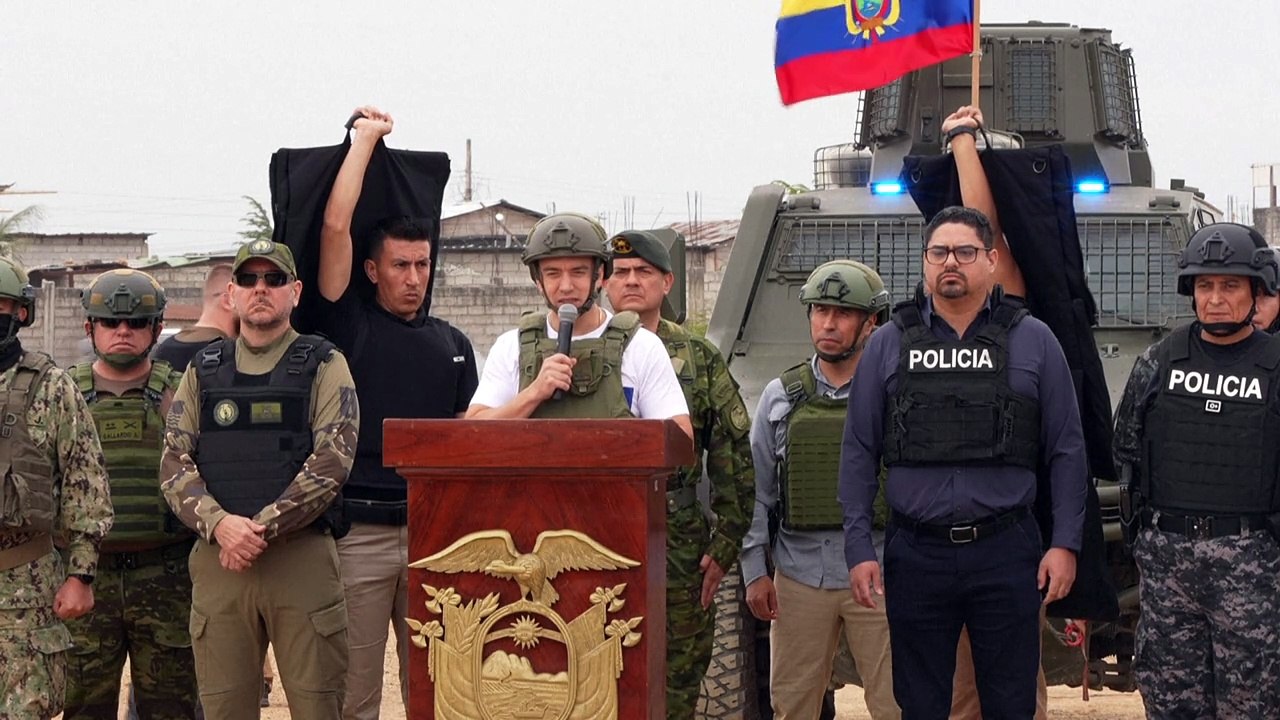 Noboa advierte a las mafias que "tienen las horas contadas" en Ecuador