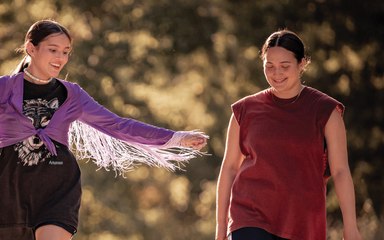 Lily Gladstone racconta Fancy Dance, il nuovo film su Apple Tv+