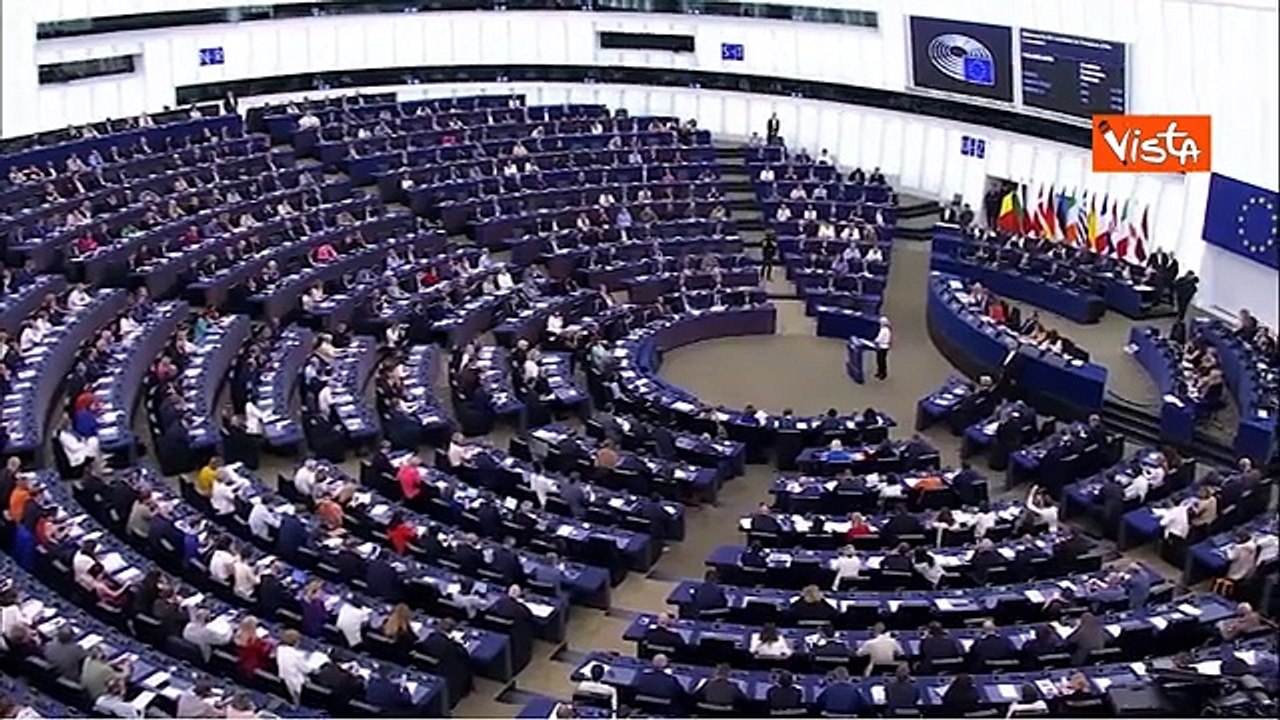 Von der Leyen alla plenaria Ue: «Serve un piano per alloggi a prezzi accessibili con un commissario dedicato»