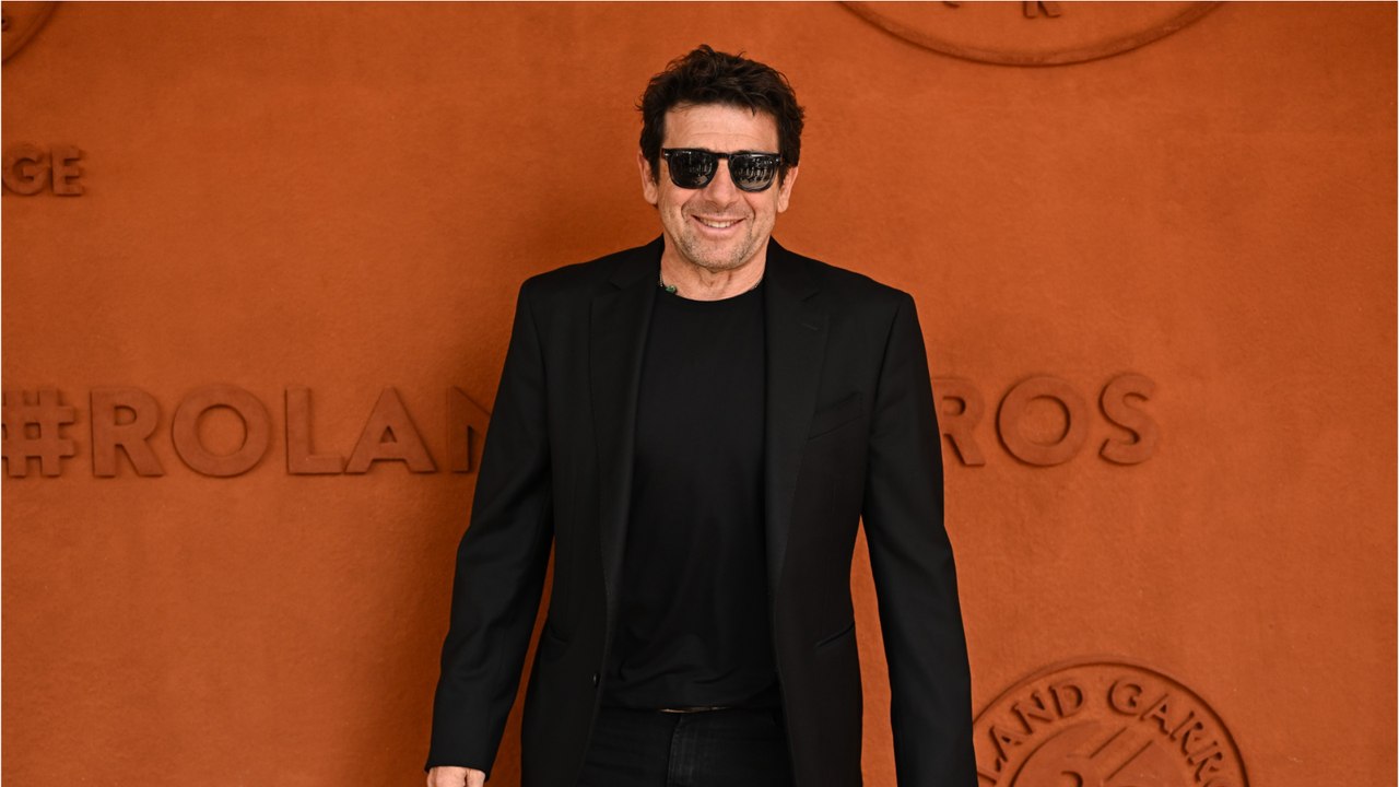 VOICI : Patrick Bruel : le chanteur met en garde ses abonnés contre des arnarqueurs (1)