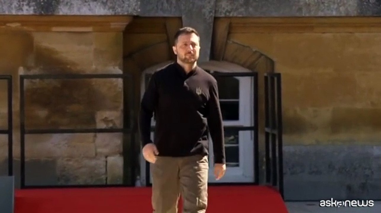 Zelensky nel Regno Unito per il summit della Comunit? politica europea