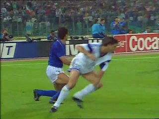 Italy v USA Group A 14-06-1990